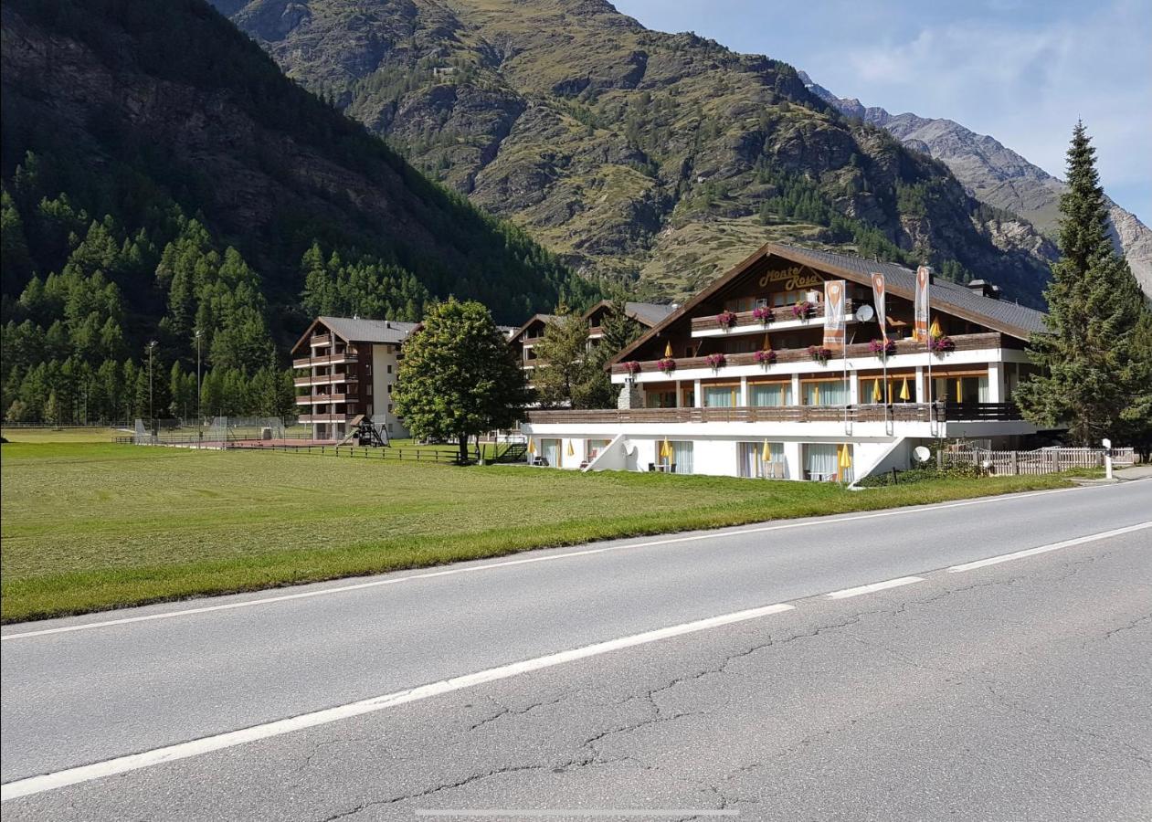Moderne Dachwohnung Naehe Zermatt Mit Balkon Täsch Eksteriør billede